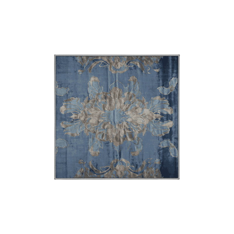 Tapis gris soyeux et moelleux, Carré 6 pi