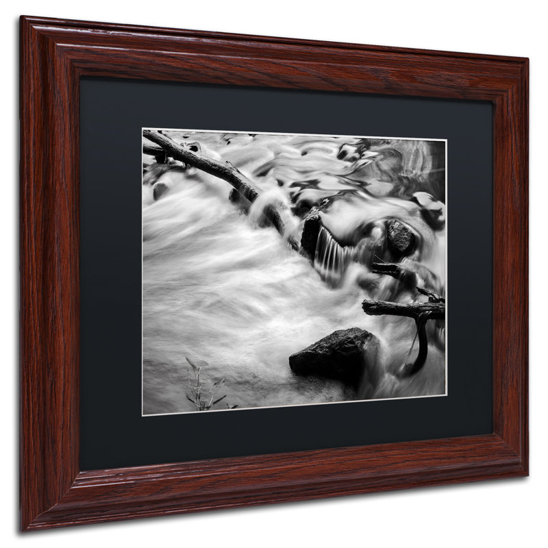 «Joden Black River» par Jason Shaffer, reproduction de photo encadrée, H 16 po x l 20 po x P 0,5 po, Noir