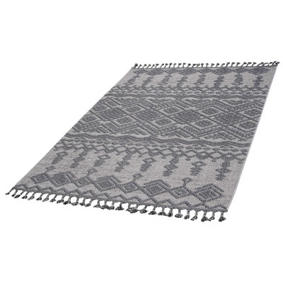 Collection Traditional Indoor/Outdoor Area Rug