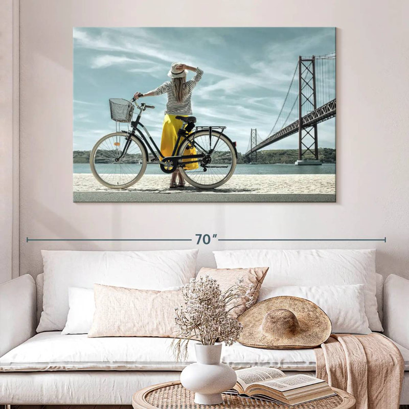 Senne, femme et bicyclette, H 34 po x l 51 po