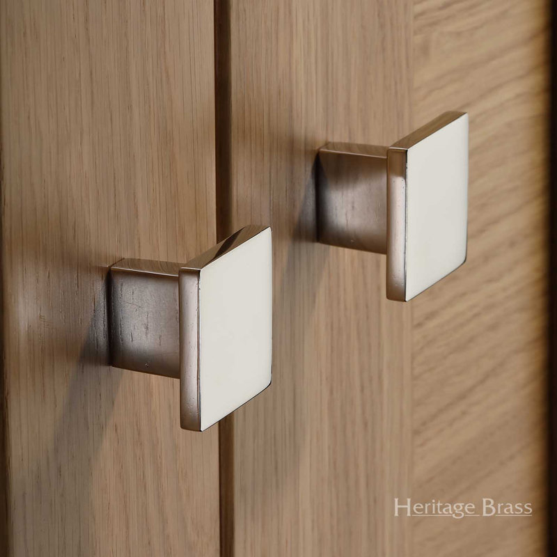 Heritage Brass Cabinet Knob Classic Square Design, 4cm L x 4cm W x 2.8cm D
