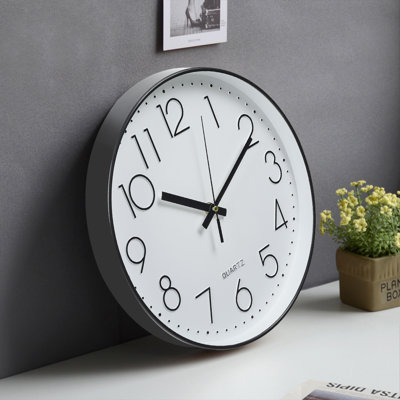 Navit Wall Clock