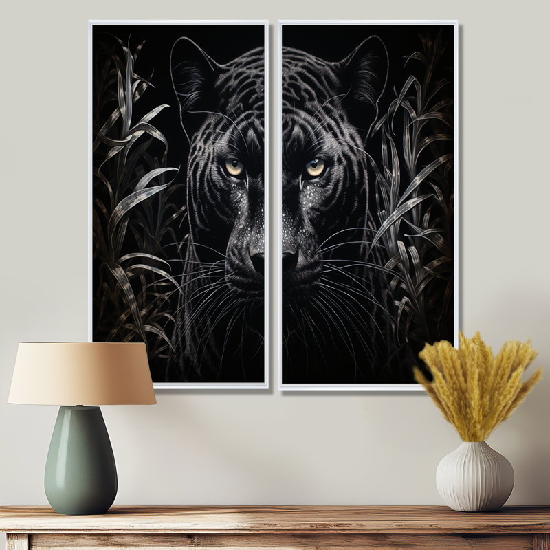 Grattoir noir et blanc Panther Nocturnal Majesty, H 40 po x l 40 po, Reproduction encadrée sans passe-partout, Blanc