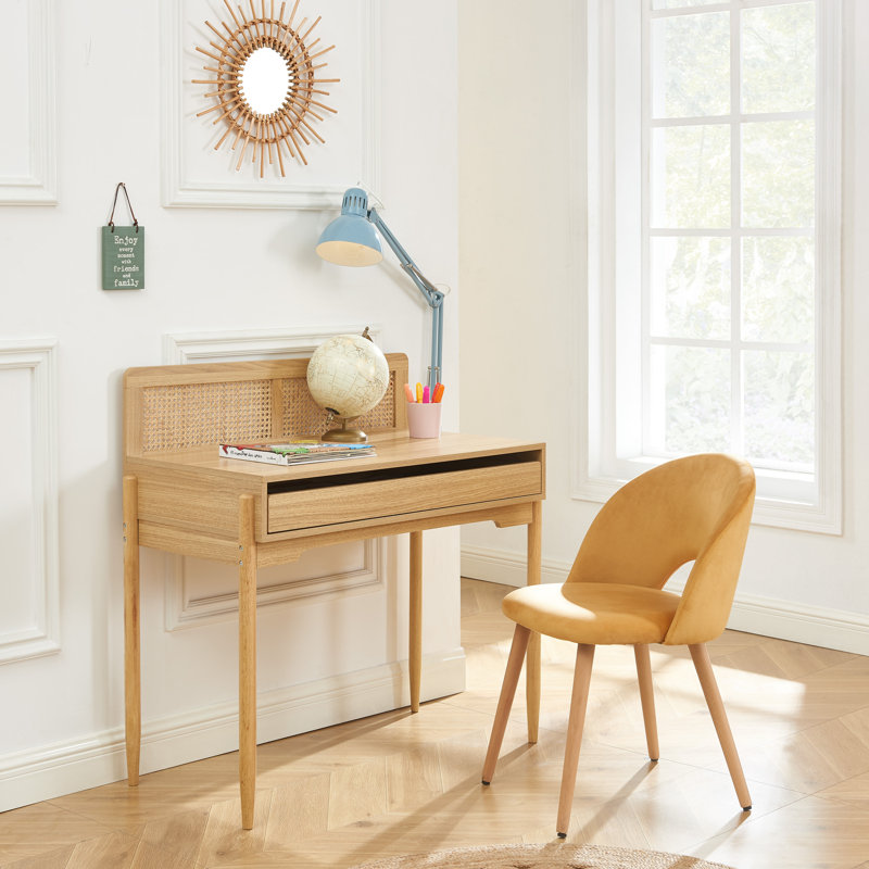 Akiylah Children's Desk
