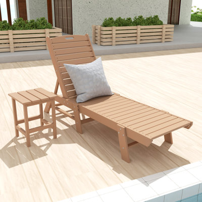 Laguna Outdoor Chaise Lounge with Table