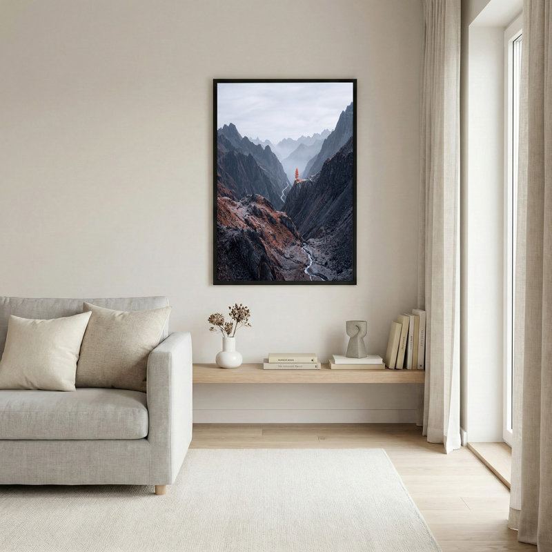 Art mural sur toile, "Orange orange" sur une brume avec une route sinueuse, H 24 po x l 36 po