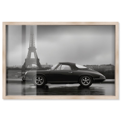 «Classic Car and Eiffel Noir Shadowbox», photographie élégante par Art Remedy