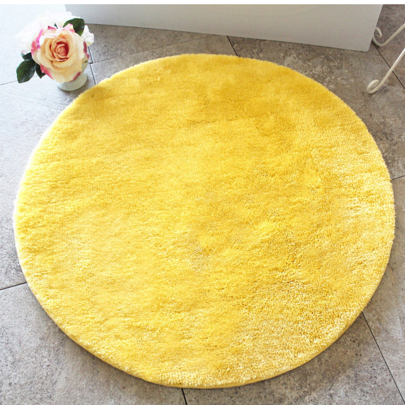 Tapis de bain antibactérien en acrylique antidérapant, jaune, 35,4 pouces de diamètre | 100% acrylique, hauteur de poils de 0,8 po | Lavable à la machine, durable, doux et sécuritaire pour la salle de bain, design élégant et fonctionnel