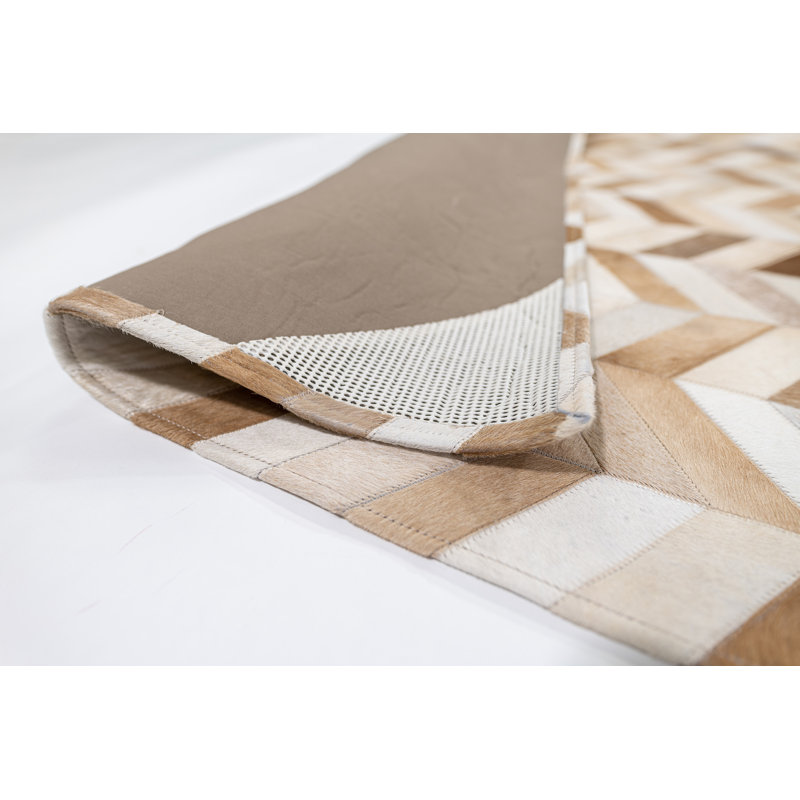 Tapis brun clair en cuir de vache Charlie-Joe, Rectangle 4 pi x 6 pi