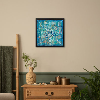 Mandala en bleu I, affiche encadrée par Danhui Nai