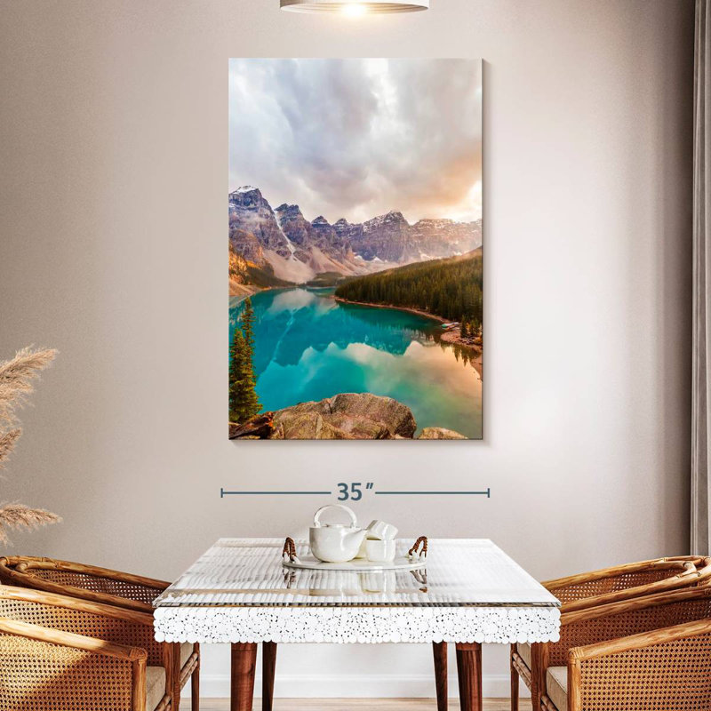 Alvord Glorious Blue Moraine Lake, H 51 po x l 34 po