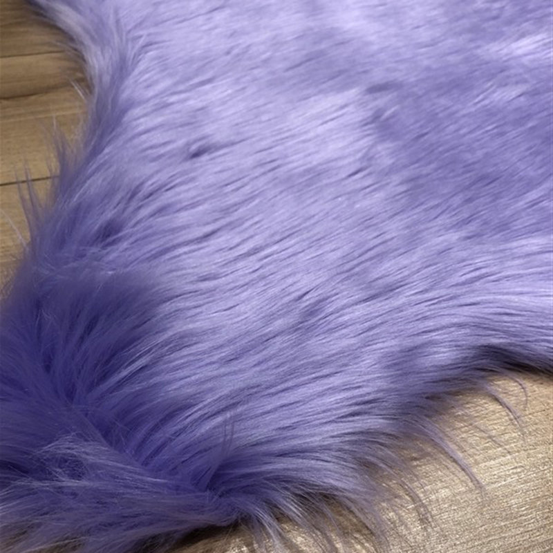 Tapis touffeté en polyester de couleur unie Novelty Naumann, Nouveauté 4 pi 11 po x 6 pi 7 po