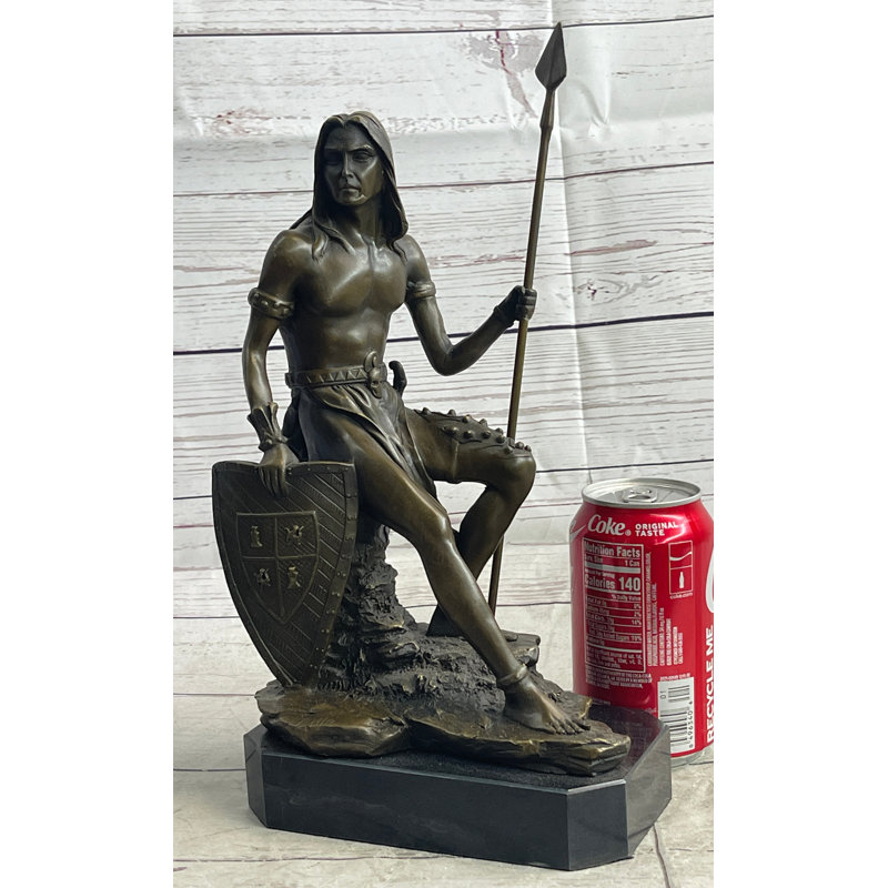 Figurines et sculptures Tashieka
