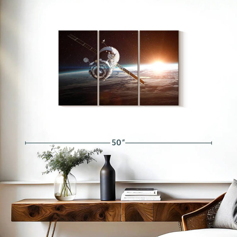 Satellite terrestre, H 20 po x l 33 po