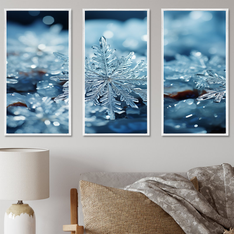 «Sunrise Snowflake Tranquility V - Winter Landscape», art mural, Cadre flottant blanc, H 28 po x l 36 po x P 1 po