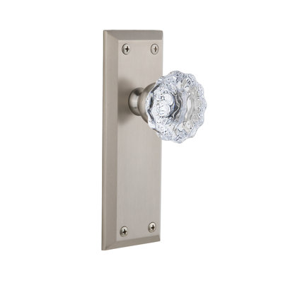 Grandeur Fifth Avenue Plate Privacy with Fontainebleau Crystal Door Knob