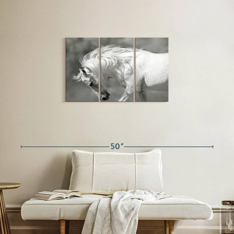 Brampt Majestic White Stallion, 20" H x 33" W