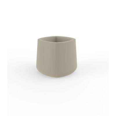 Ulm Plastic Pot Planter