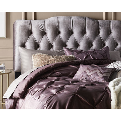 Laurel 7 Piece Tufted Comforter Set