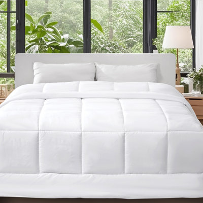 Comforter Duvet Insert 102 x 90 in Down Alternative Comforter 4 Tabs