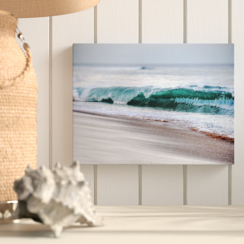 Reproduction de photo sur toile Kâanapali Sunrise Wave par Kelly Wade, H 24 po x l 32 po, Toile tendue