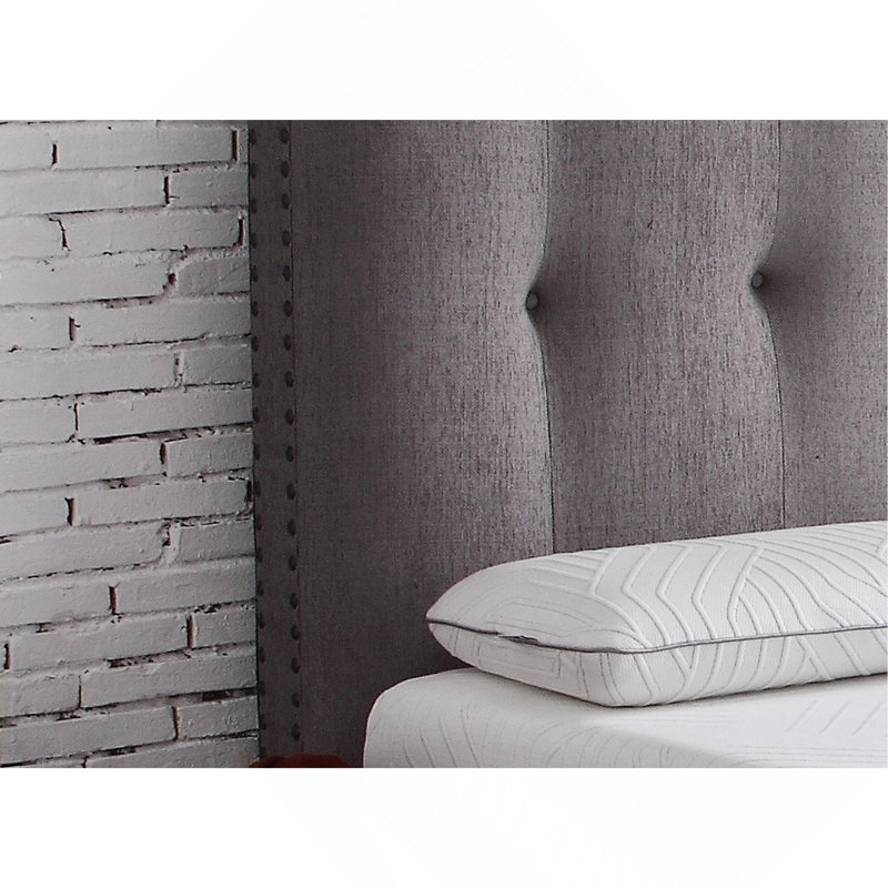 Tête de lit capitonnée capitonnée avec garniture cloutée, grand lit, gris