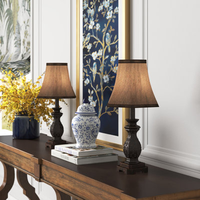 Trinh Resin Table Lamp