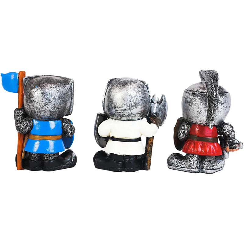 Aquill Figurines & Sculptures