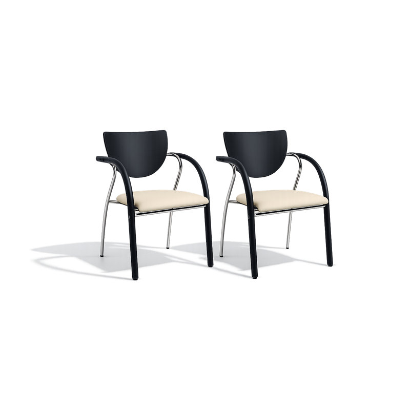 Chaise rembourrée élégante avec accoudoirs en bois et structure en métal Weimer