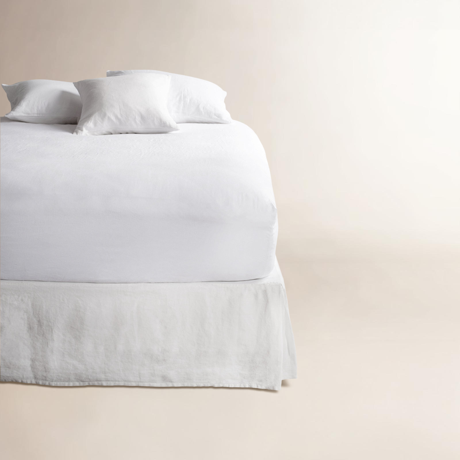 French Linen Bed Skirt, Queen, White