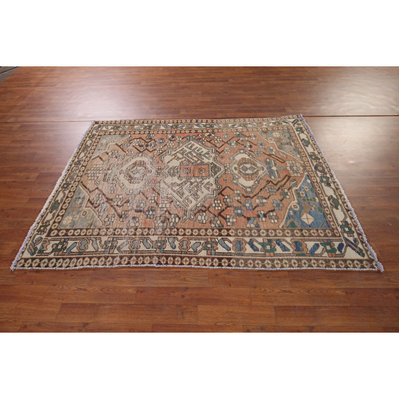 Distressed Wool   Rug 5x6