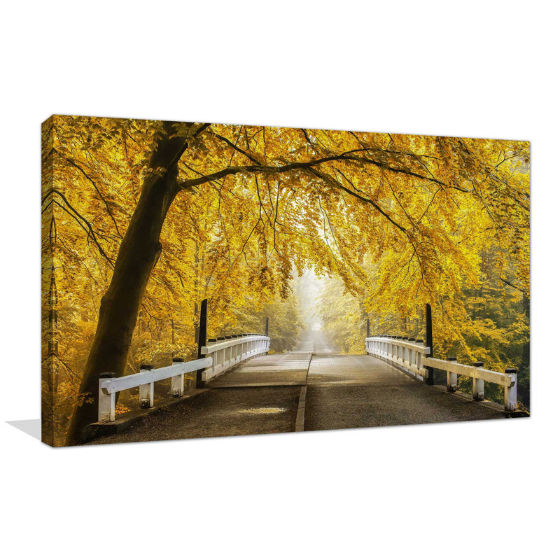 «Bridge to Fall III» par Lars Van de Goor - photographie, H 18 po x l 30 po x P 1 po, Toile tendue