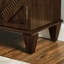 Buffet rétro 33,6 po en noyer, armoire à vin avec tablette ajustable - surface lisse, assemblage facile et symétrique pour différentes pièces Élégant grain de bois, nécessitant peu d'entretien-379149484