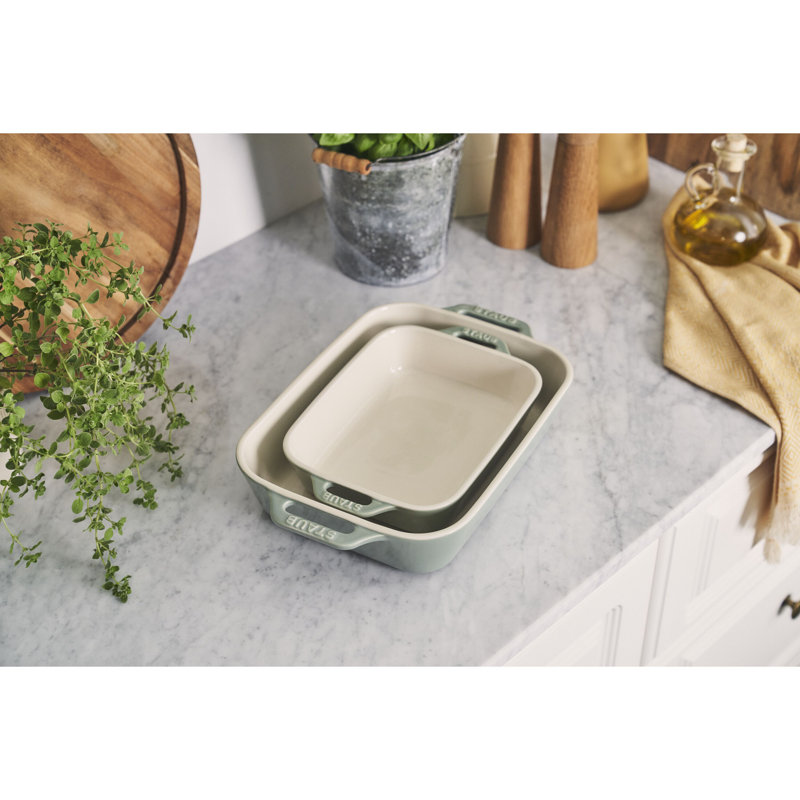 Ensemble de plats de cuisson rectangulaires en eucalyptus Staub
