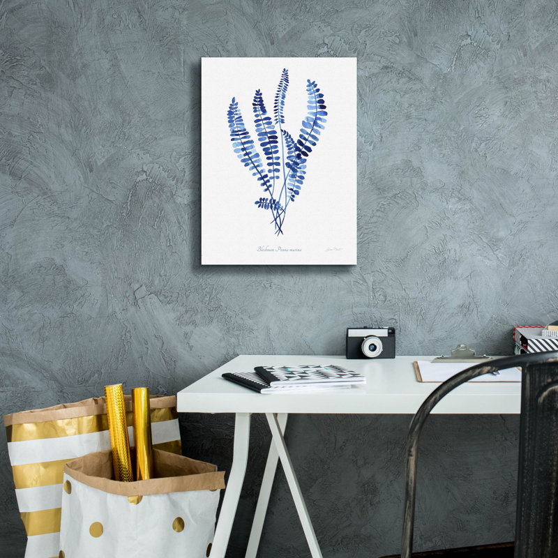 «Indigo Botanical 11» par Jean Plout, art mural sur toile, H 16 po x l 12 po x P 0,75 po