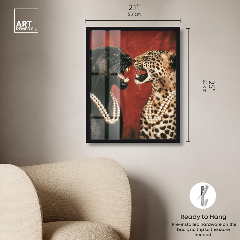 «Two Queens Shadowbox Print» par Art Remedy, H 25 po x l 21 po, Noir