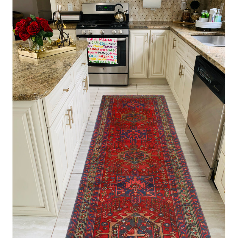 Khylar Distressed MacI Red Runner