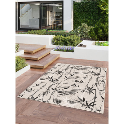 Higganum Floral Area Rug