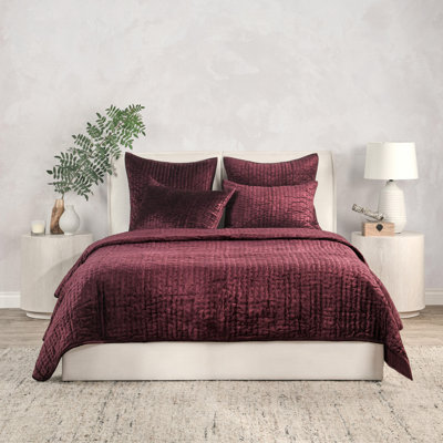 Lyndon Tasmin Velvet Quilt