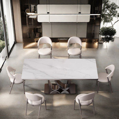 Luxurious modern simple high-end tables and chairs
