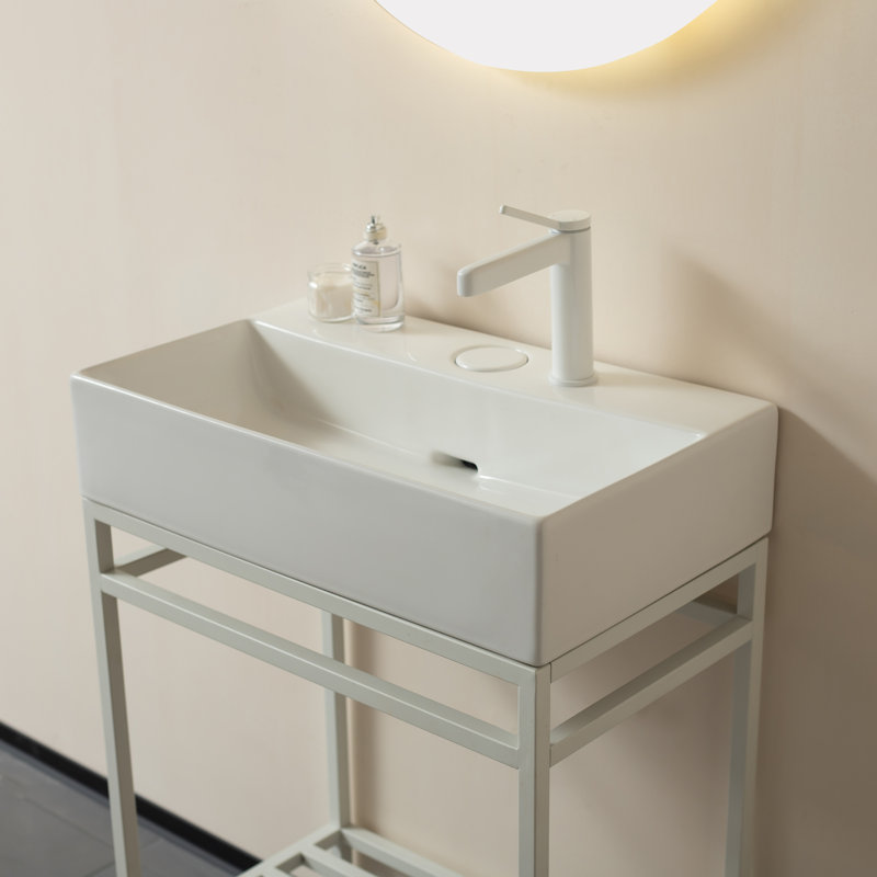 Élégant lavabo en céramique au design moderne, idéal pour les salles de bain élégantes