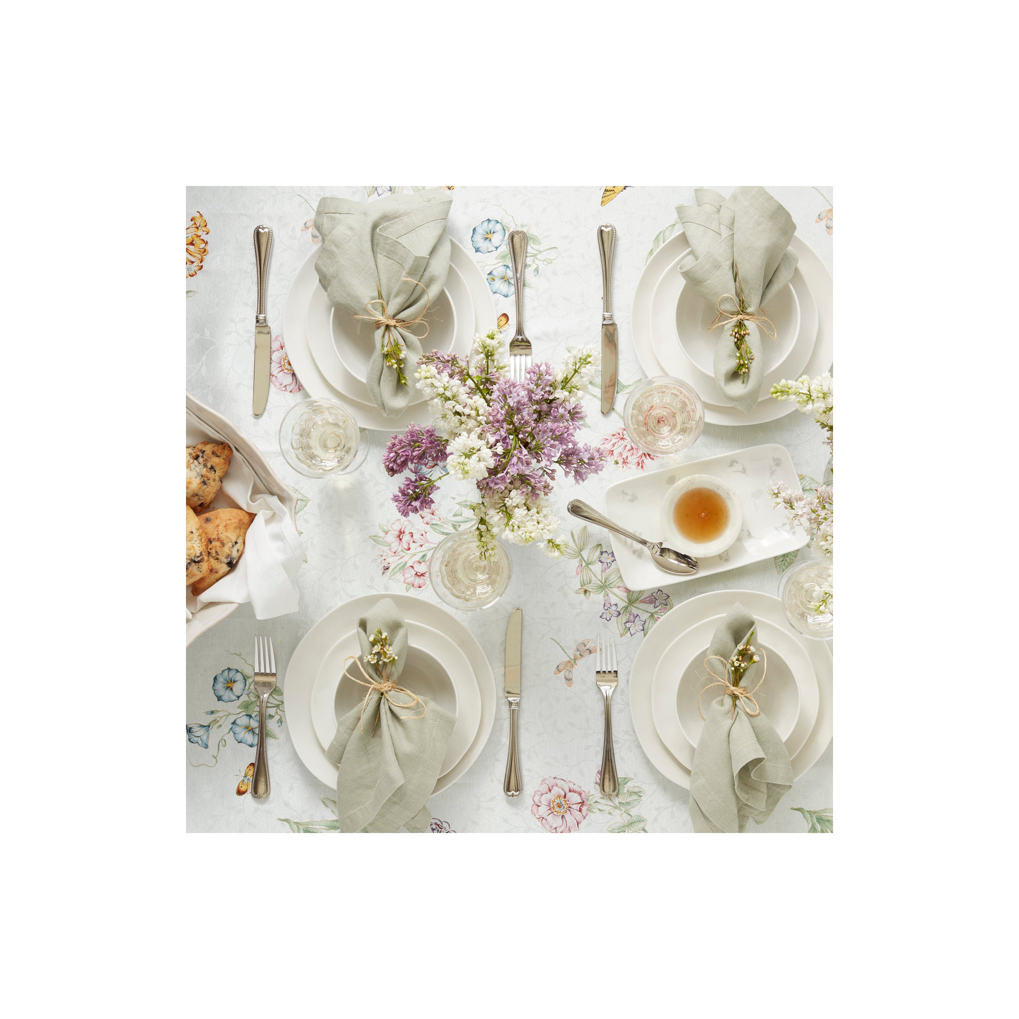 Bay Colors Blue Bay Colors 4Pc Accent Plates, White
