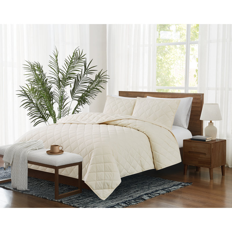 Brooklyn Loom Pinstripe Quilt Set, White/Ivory, Queen Quilt + 2 Standard Shams