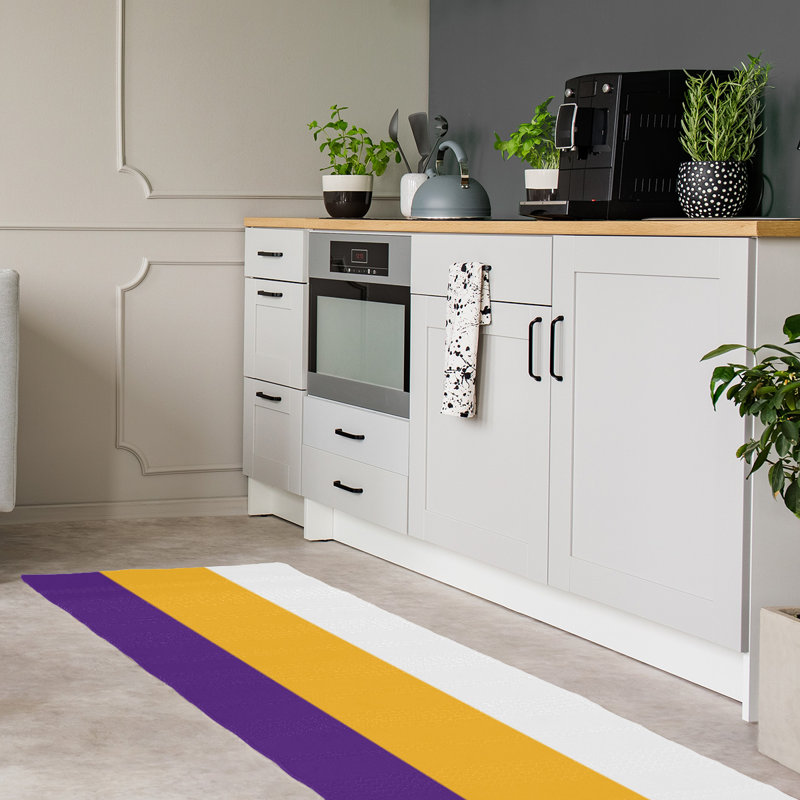 Tapis mauve/doré rayé, Tapis de couloir 2 pi 6 po x 8 pi