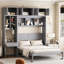 Grand lit mural gris, avec tablette supérieure, tablettes latérales intégrées et bureau, armoire de rangement intelligente, couleur grise, solution confortable