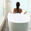 Robinet de baignoire autoportant avec fixation au sol à main - noir mat, métal solide, débit élevé, bec pivotant à 360 degrés, poignée de baignoire rotative pour salle de bain