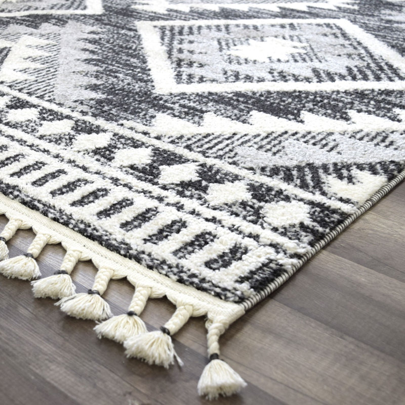 Kelana Area Rug, Runner 2'6" x 8'
