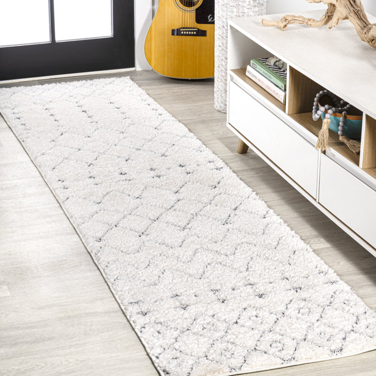 Monson Moroccan Trellis Plush Carved High-Low Cream/Gray Rug