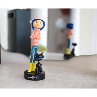 Figurines & Sculptures