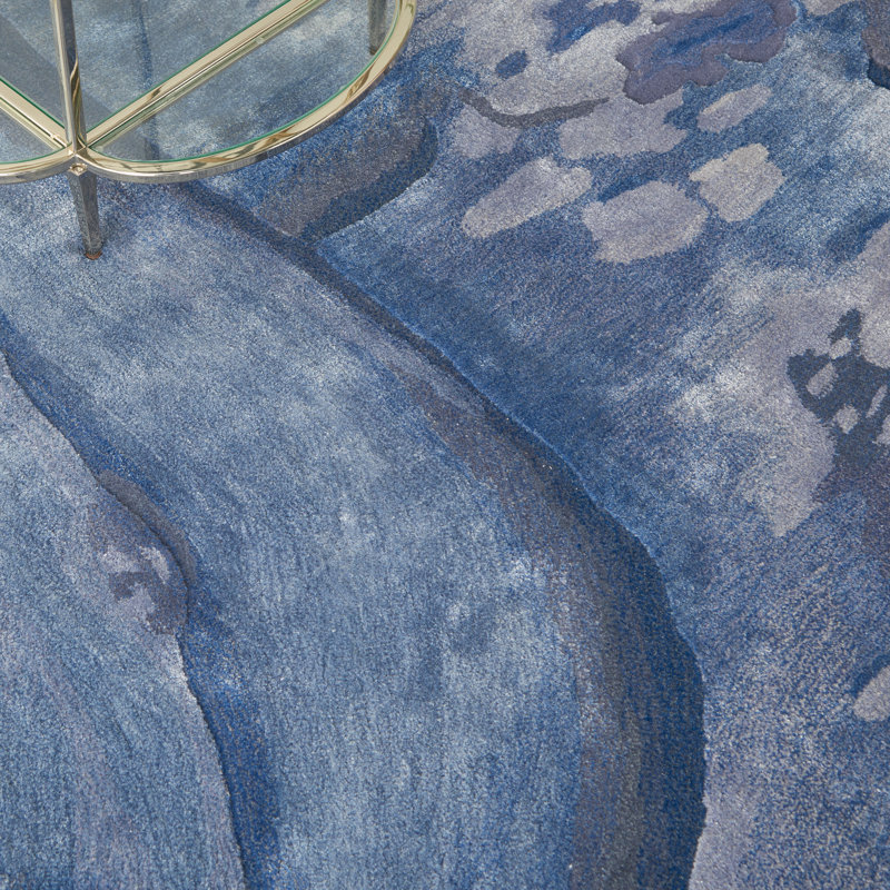 Tapis bleu abstrait touffeté, Rectangle 7 pi 9 po x 9 pi 9 po